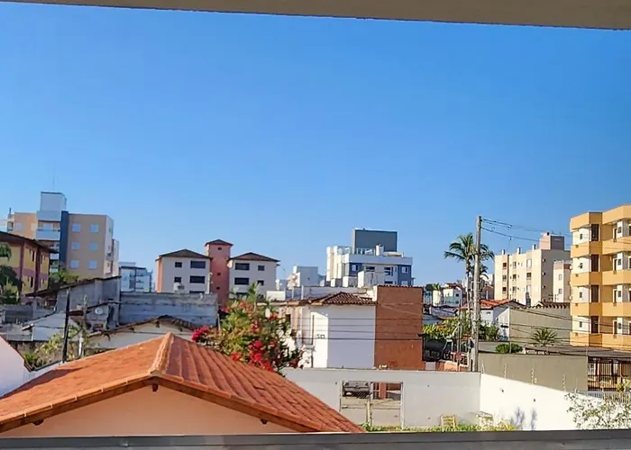 Novo, Iluminado 3 Quartos Piscina Garagem